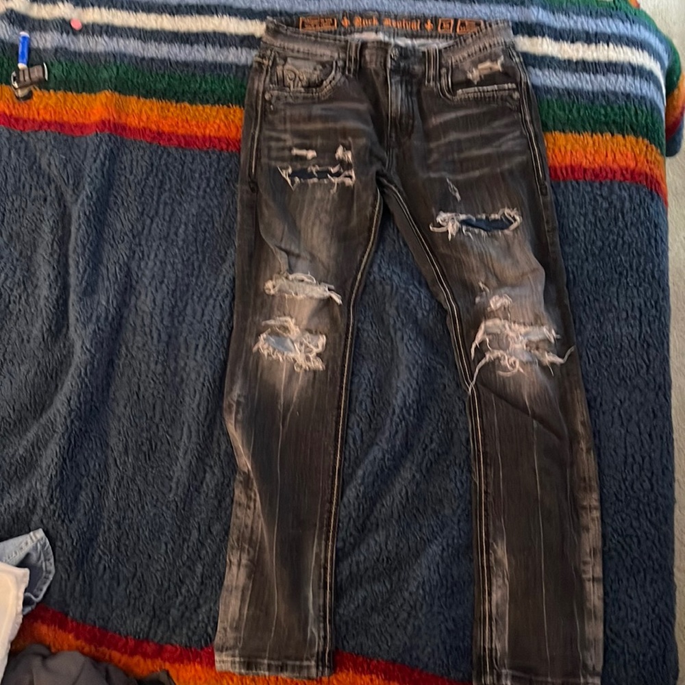 Rock revival jeans with crystals. Awesome gray men’s jeans size 36.